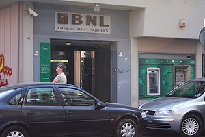 Banca BNL in via Indipendenza