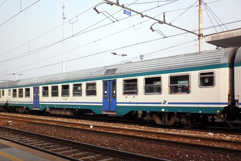 Sul treno Bari-Barletta in condizioni disumane