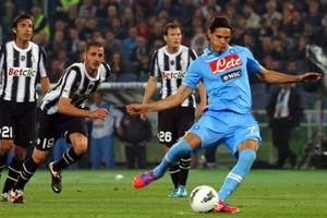 Edinson Cavani, Napoli-Juventus 2-0