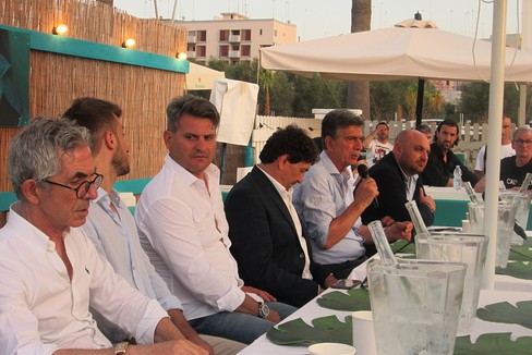 Barletta 1922, presentazione mister Farina e organigramma societario