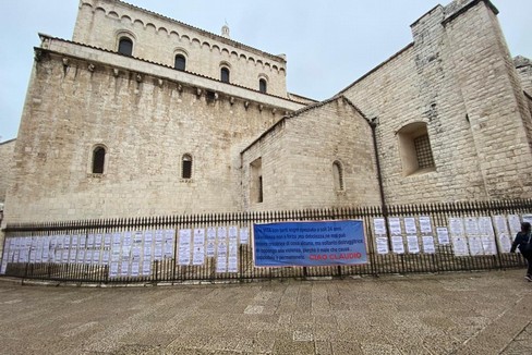 L'ultimo saluto a Claudio Lasala