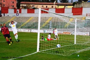 Lega Pro: L'Aquila - Barletta 2-0