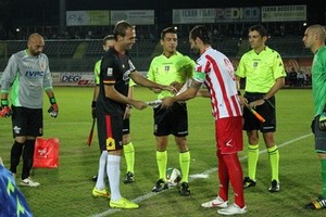 Calcio, Barletta-Benevento 0-1