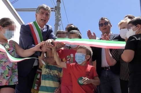 Via Milano, inaugurato il passaggio pedonale