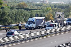 Incidente SS16bis Barberini Ovest Camion Trattore