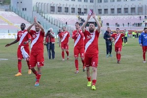Calcio, Messina-Barletta 0-2
