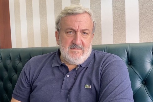 Il messaggio di Emiliano: «La Puglia non molla»