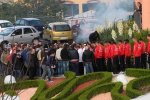 Salernitana-Nocerina, i tifosi rossoneri minacciano i loro calciatori