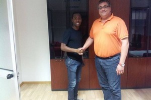 Nakim Youssoufa firma con la Triestina