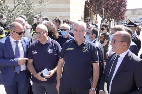 Apre l'Orto botanico di Barletta, presente anche Borrelli