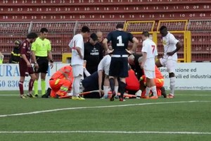 Pontedera-Barletta 3-1, Di Bella a terra