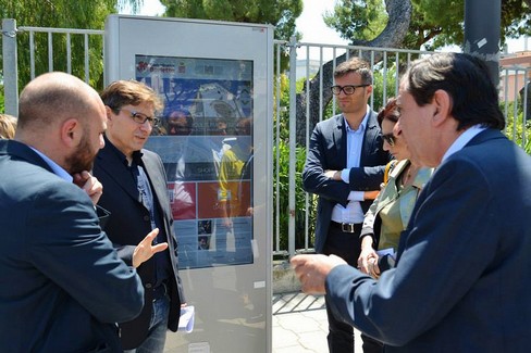 Presentazione totem di informativa turistica