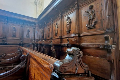 Completato il restauro dell'antico coro ligneo della parrocchia Sant'Andrea di Barletta