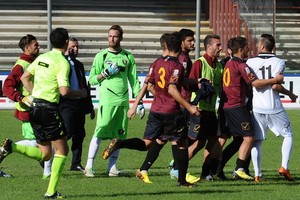 Salernitana-Nocerina, partita sospesa