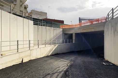 Sottovia Pertini, si "gioca" al lancio della bicicletta