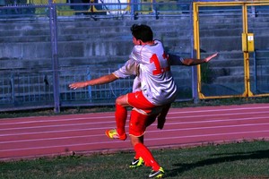 L'esultanza di Picci contro la Paganese