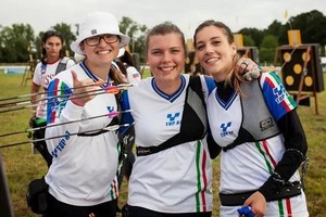 Loredana Spera, Federica Santoro e Chiara Romano, Oro europeo a squadre Arco