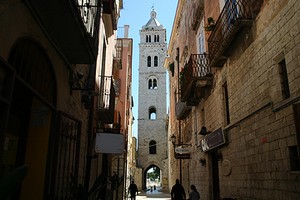 Via Duomo Cattedrale Campanile