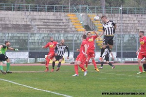 Viareggio-Barletta 2-1