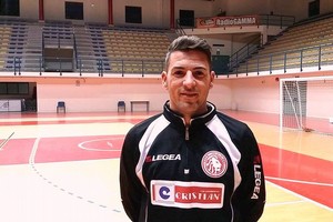 Victor Del Aguila, numero 4 del Cristian Barletta Calcio a 5. <span>Foto Luca Guerra</span>