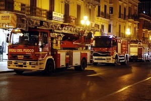 Vigili Fuoco in corso Vittorio Emanuele