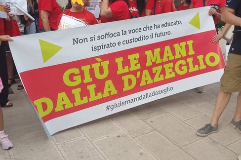 Minfestazione per la DAzeglio