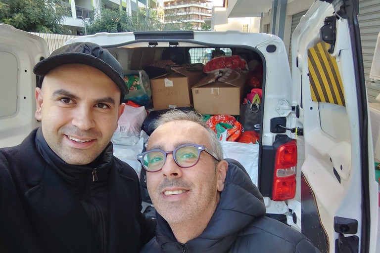 Barletta cuore di solidarietà: centinaia di doni in partenza per i bambini di Kharkiv