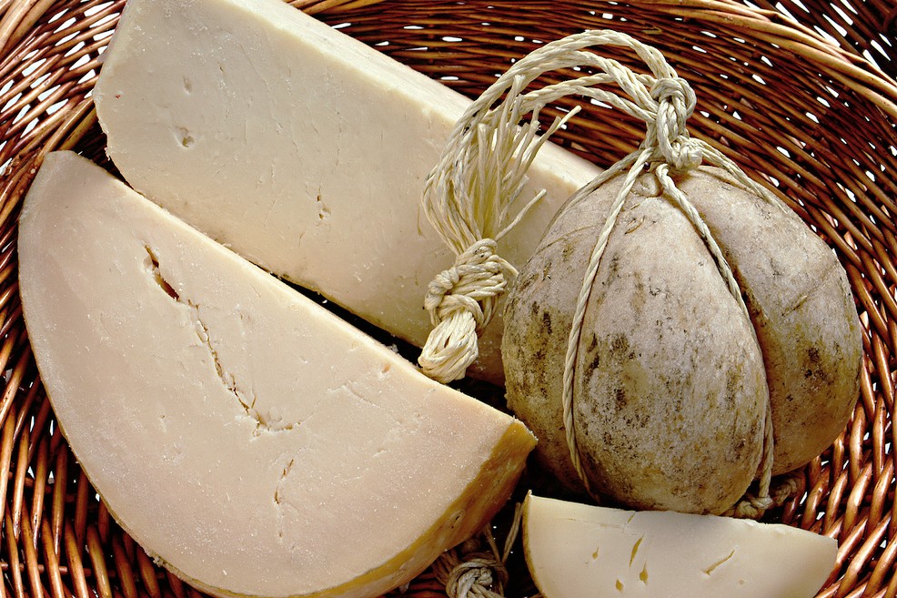 Provolone Caciotta