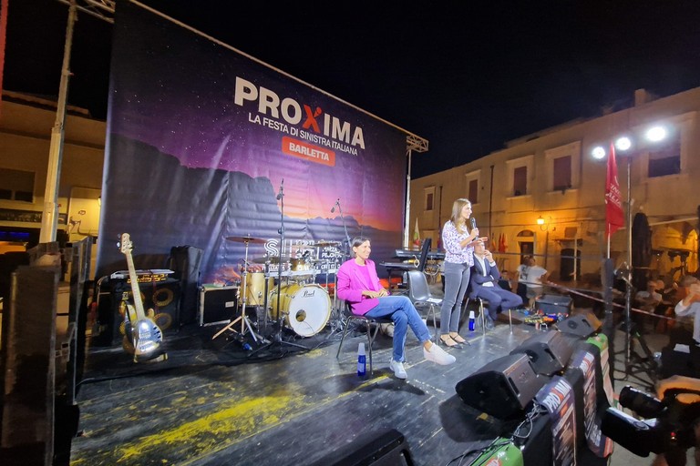 La serata conclusiva di “Proxima”, la festa di Sinistra Italiana a Barletta: ospiti Nicola Fratoianni ed Elly Schlein. <span>Foto Mario Sculco</span>