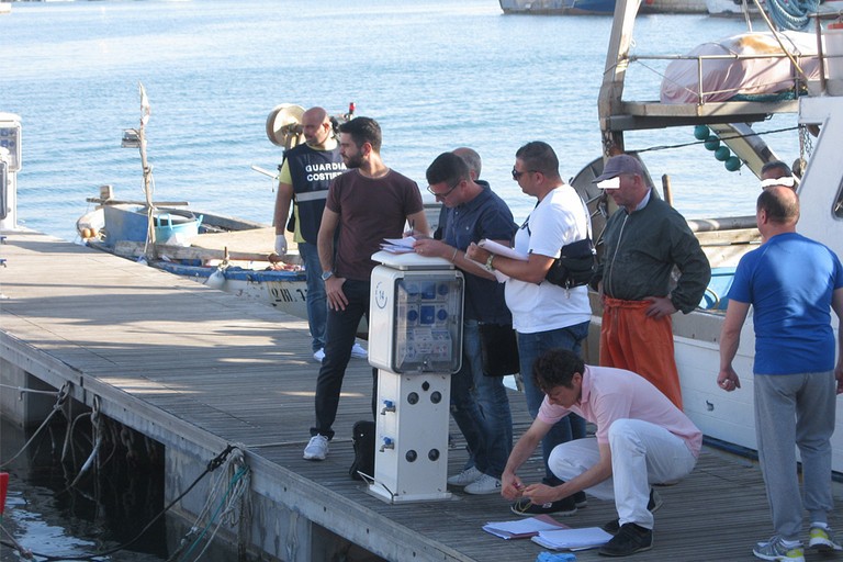 Sequestro prodotti ittici