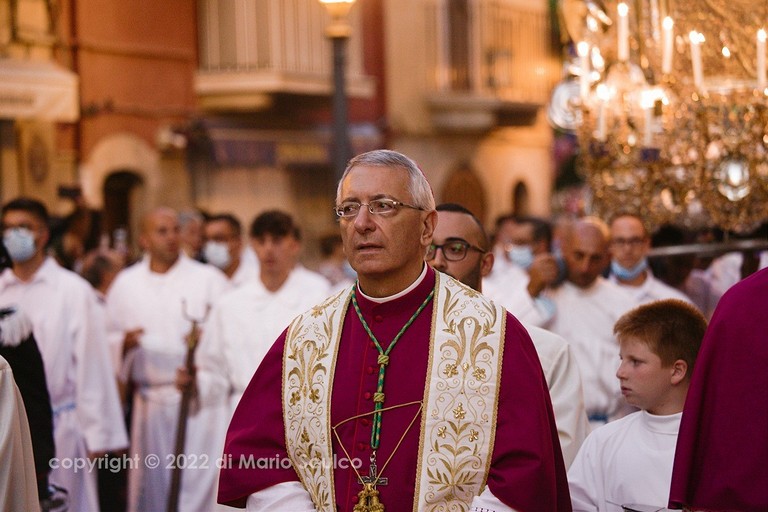 Arcivescovo D'Ascenzo. <span>Foto Mario Sculco</span>