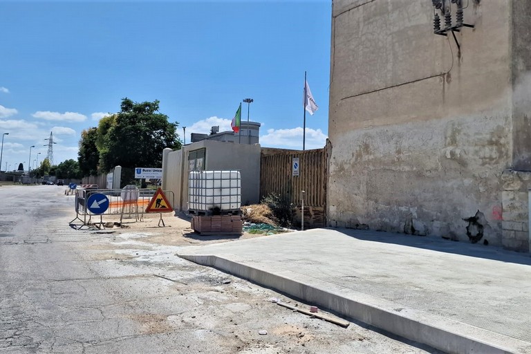 Via Luigi Scuro, lavori in corso. <span>Foto Ida Vinella</span>