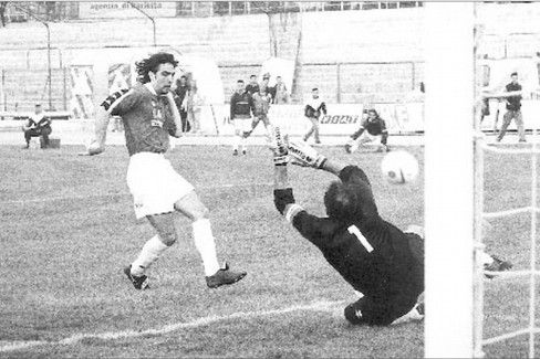 Barletta Calcio. <span>Foto Gazzetta del Mezzogiorno anno 2000 - Foto Calvaresi</span>