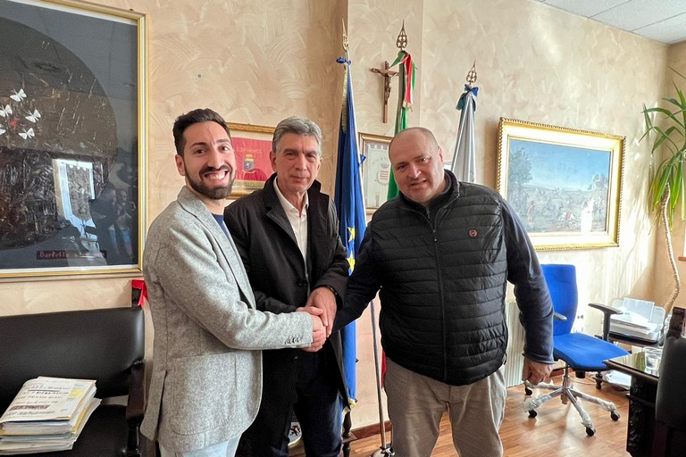 Salvatore Alboreo e Raffaele Dipietro con il sindaco Cannito