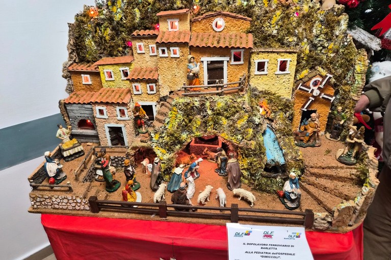 Il presepe donato dal Dopolavoro Ferroviario alla pediatria del Dimiccoli