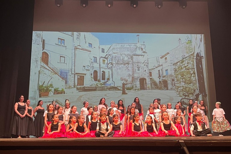 “Dalla Scuola al Palcoscenico”