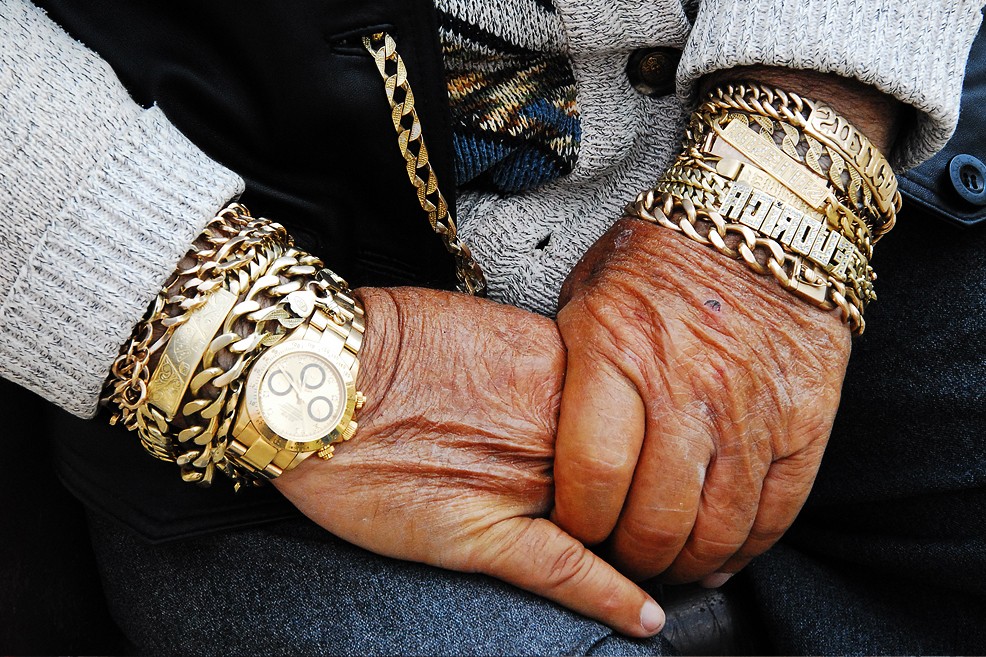 Zingara Rom Mani Anziana